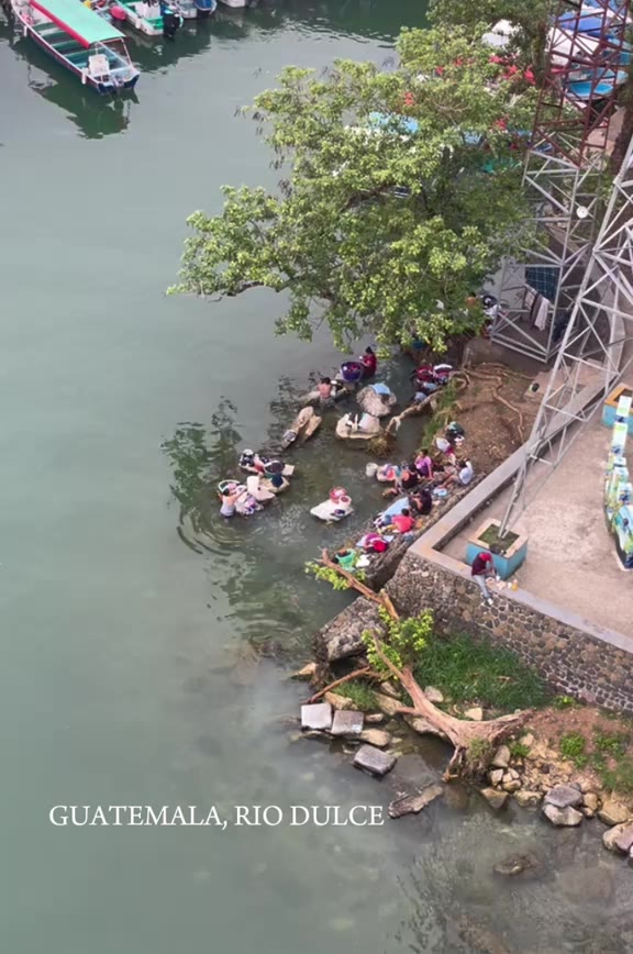 Guatemala, Rio Dulce